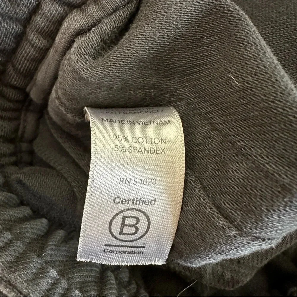 Flawed Athleta womens 16 Black Farallon Joggers Pants‎ Pull On Loungewear